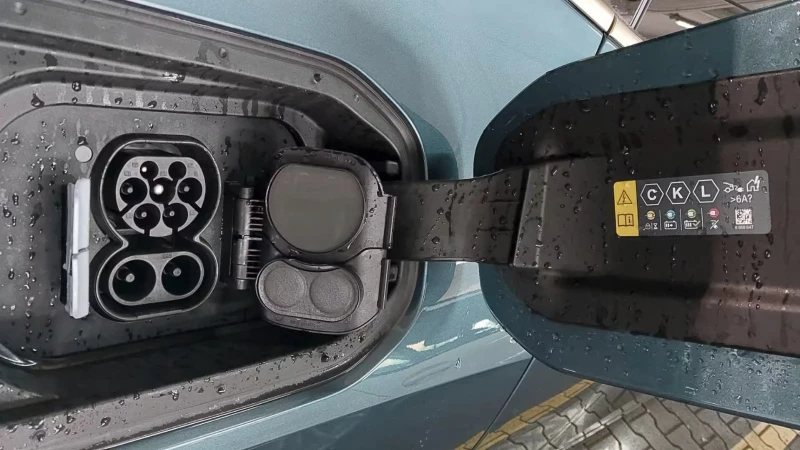 BMW iX xDrive50/523HP/M-SPORT/AHK/HUD/NAVI/LED/KLESS/475g, снимка 12 - Автомобили и джипове - 52154081