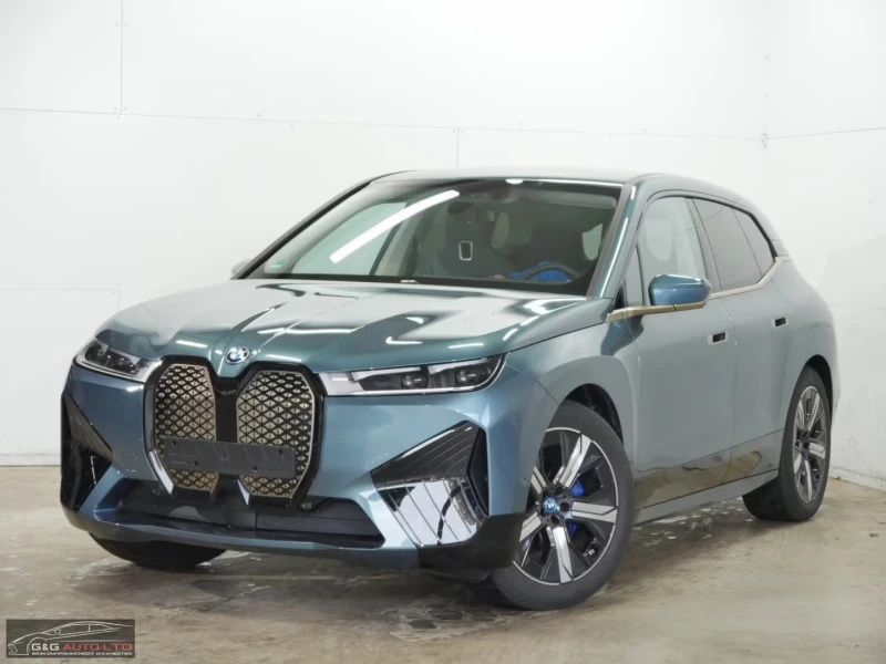 BMW iX xDrive50/523HP/M-SPORT/AHK/HUD/NAVI/LED/KLESS/475g