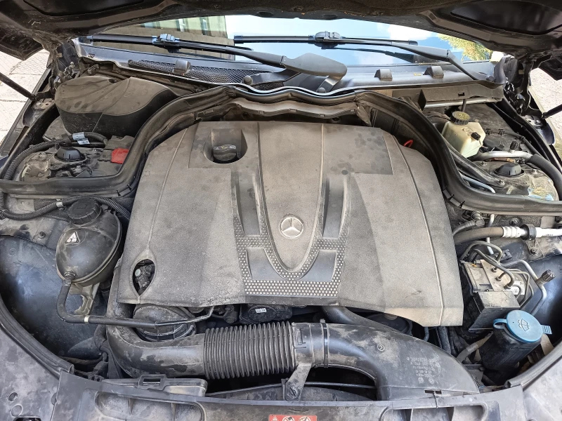 Mercedes-Benz C 220, снимка 10 - Автомобили и джипове - 52258995
