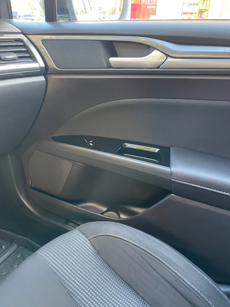 Ford Mondeo, снимка 14 - Автомобили и джипове - 52492379