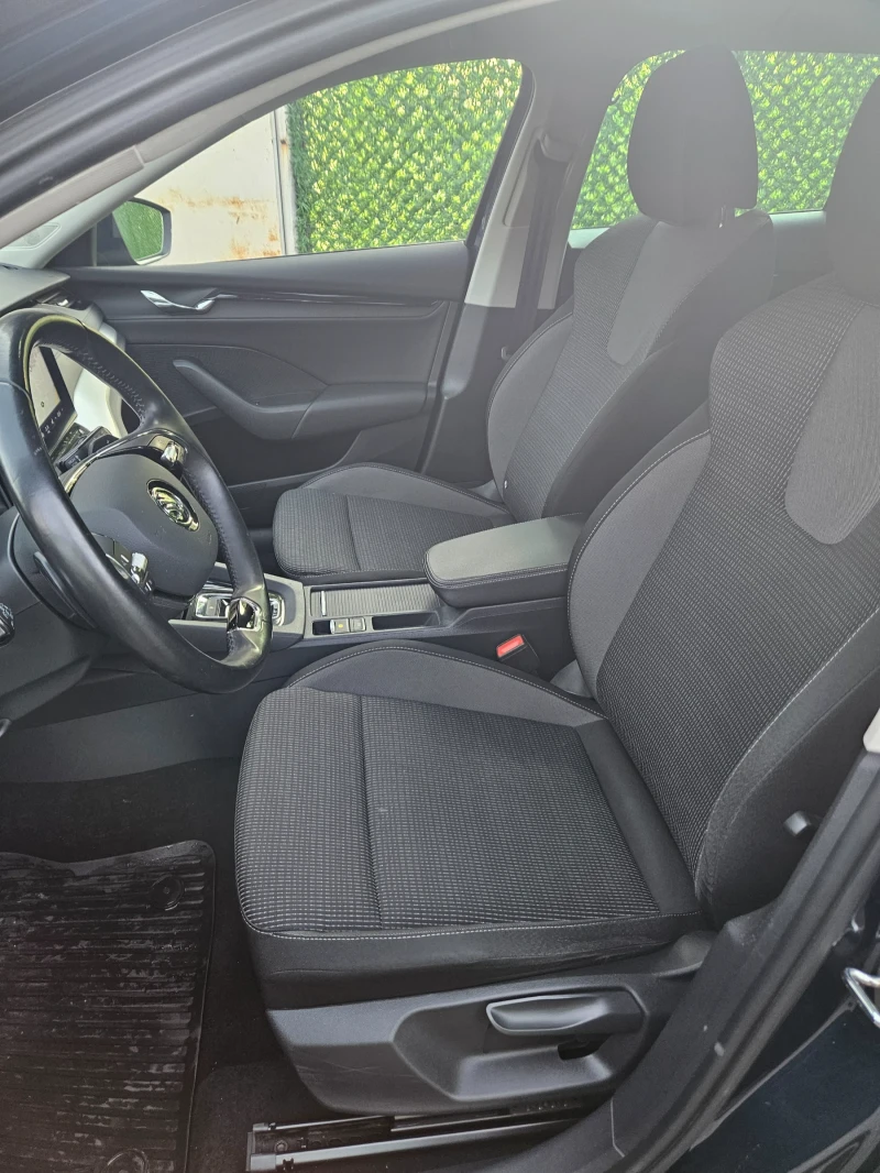 Skoda Octavia 1.5cng dsg led, снимка 7 - Автомобили и джипове - 52838474