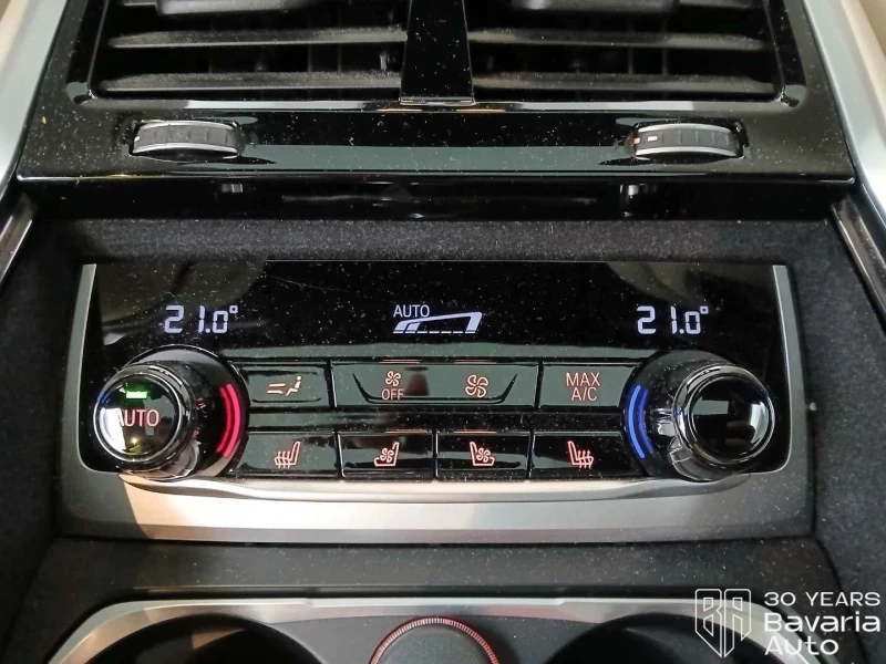 BMW 750 Li xDrive M Sport Paket, снимка 16 - Автомобили и джипове - 53299906