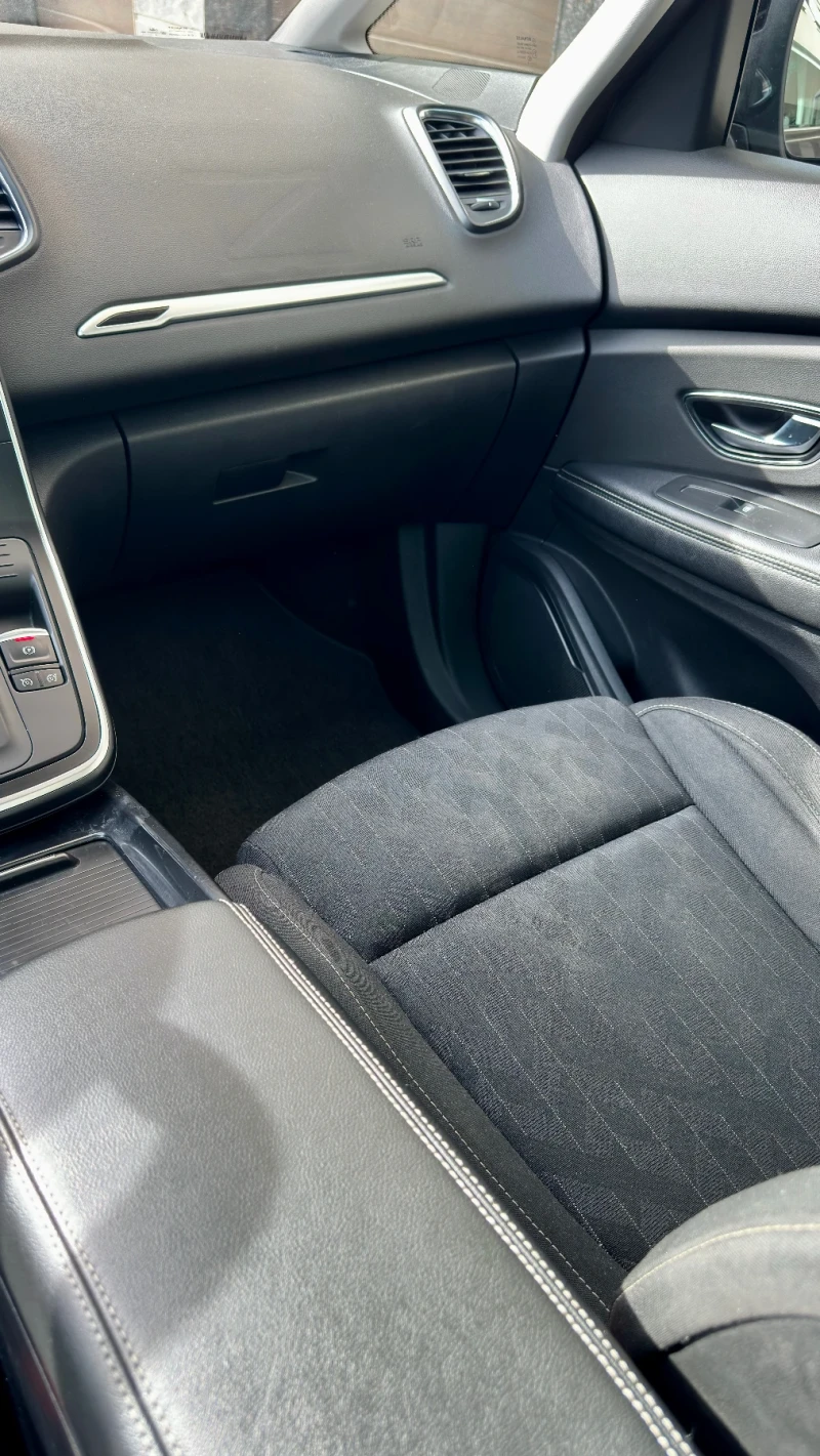 Renault Grand scenic 1.7 Blue dCi 120 кс., снимка 11 - Автомобили и джипове - 53561284