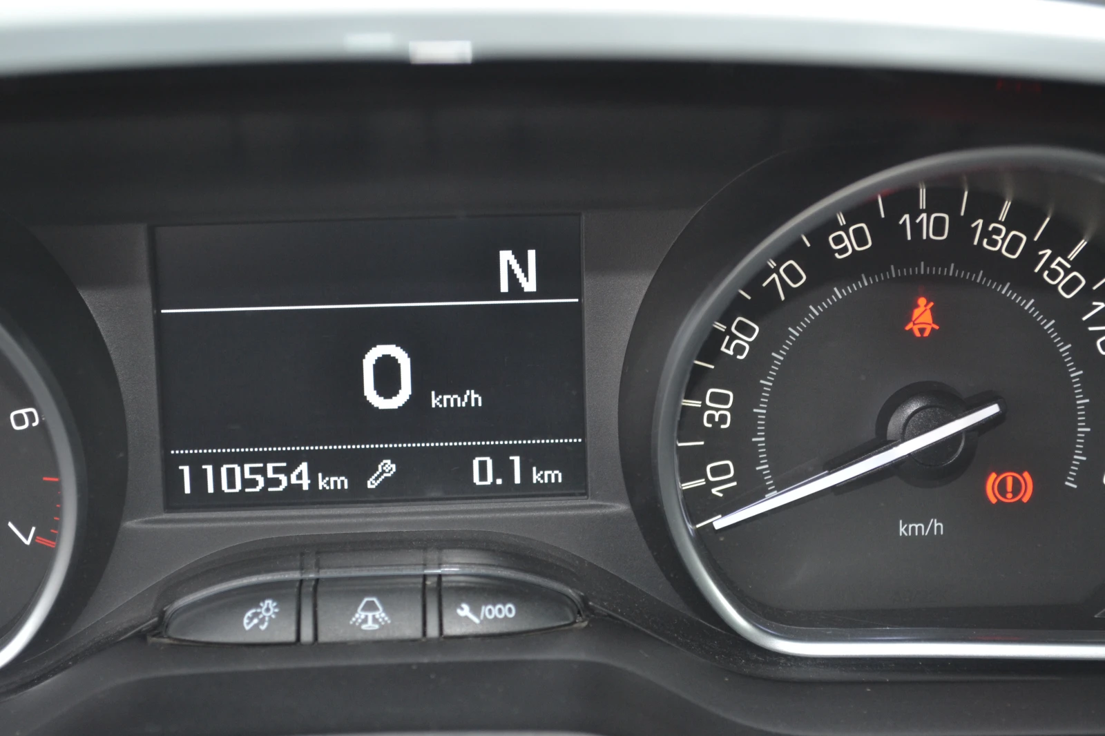 Peugeot 208 1.2I-AVTOMAT | Mobile.bg — изображение 13