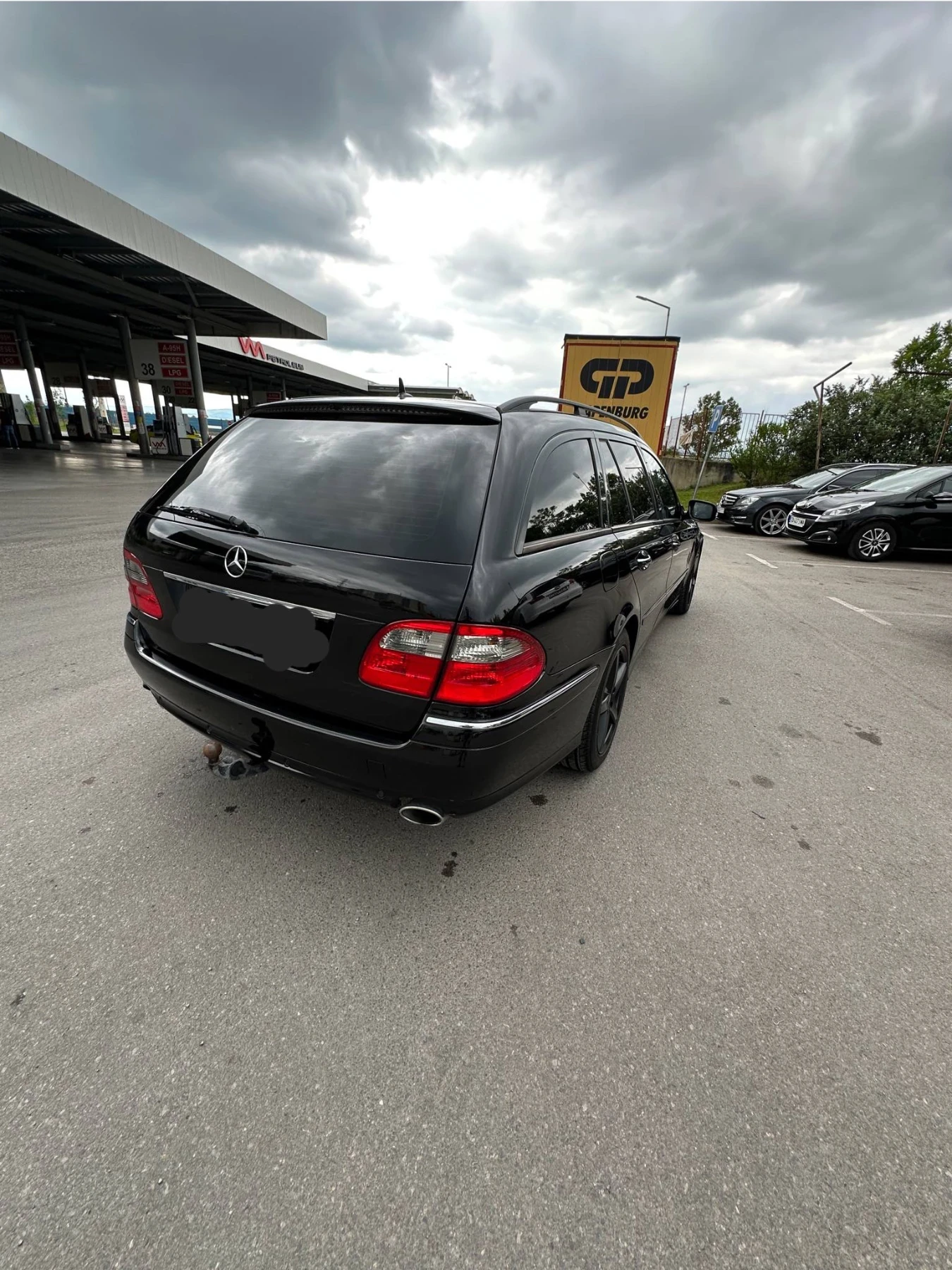Mercedes-Benz E 320  - изображение 3