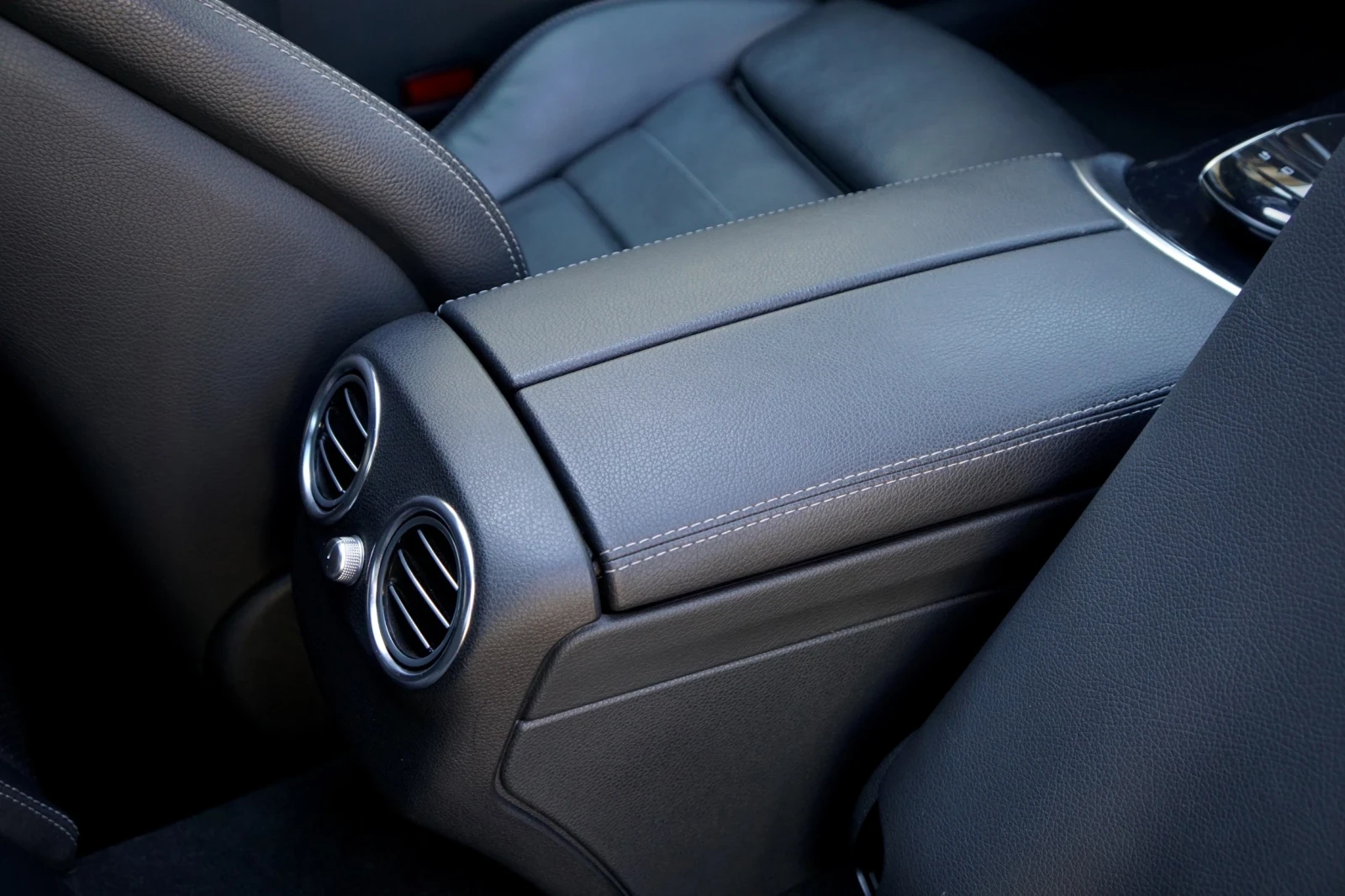 Mercedes-Benz C 300 AMG 4MATIC LED NAVI CAM PANORAMA | Mobile.bg   12