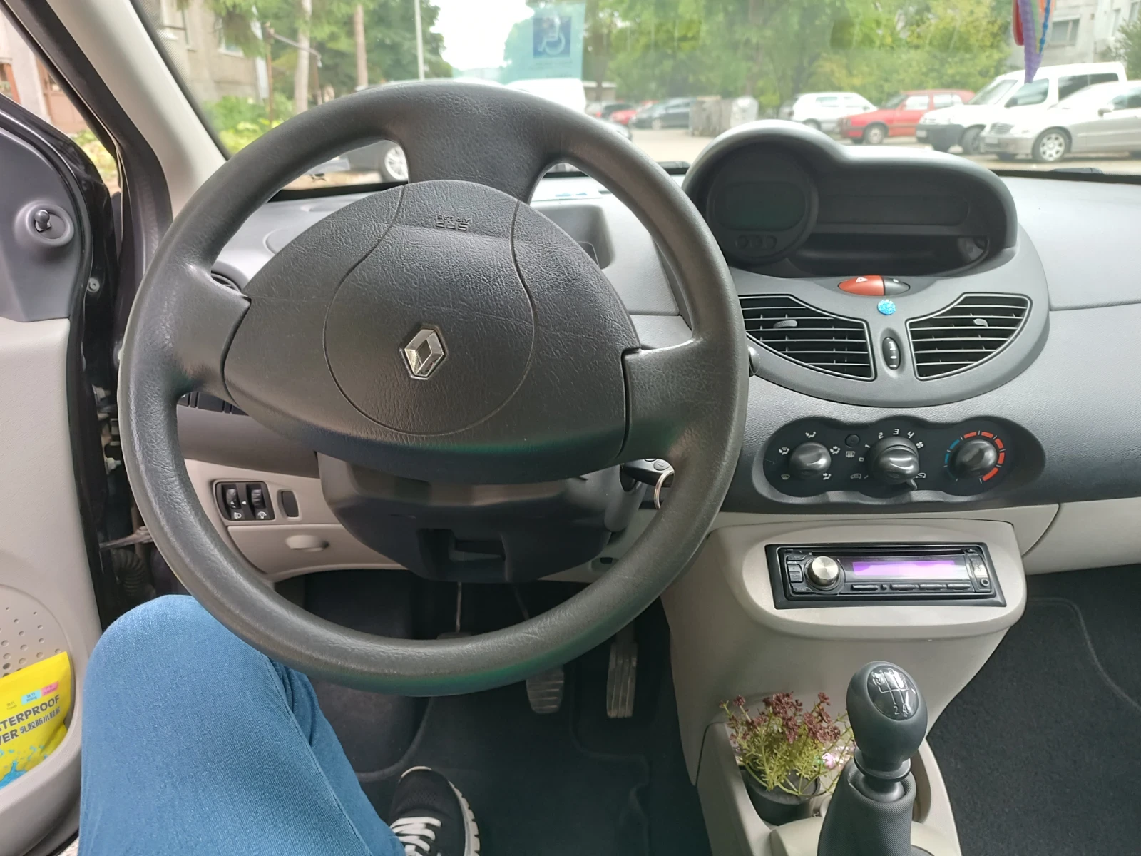 Renault Twingo  - изображение 8