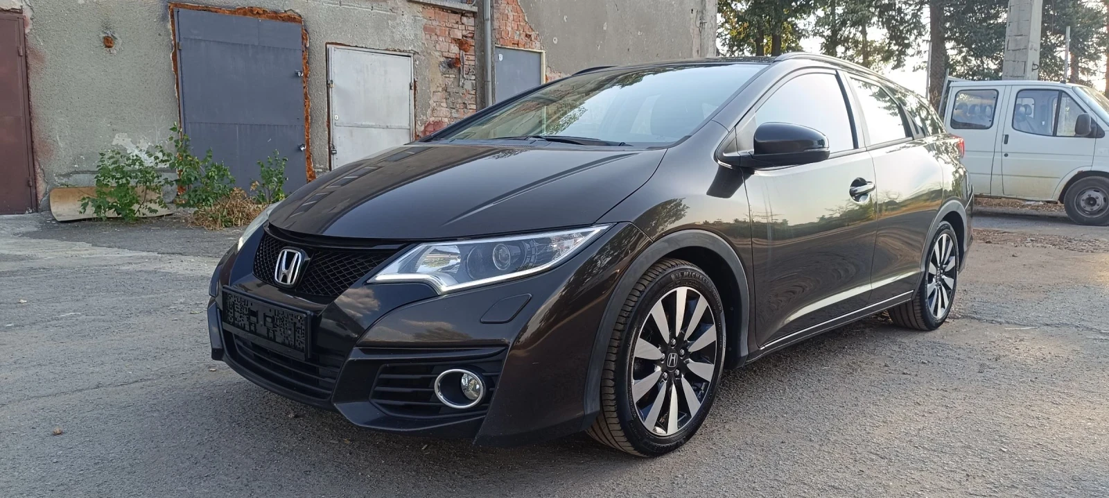 Honda Civic 1.6 i-DTEC FACE - изображение 2