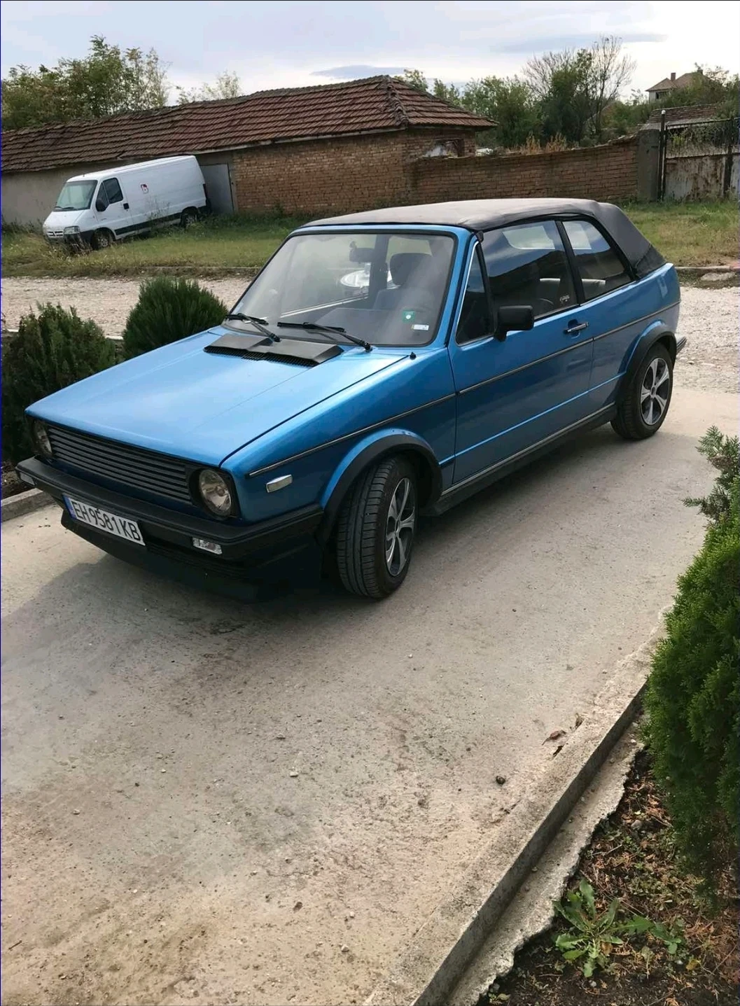 VW Golf Karmann Cabrio - изображение 2