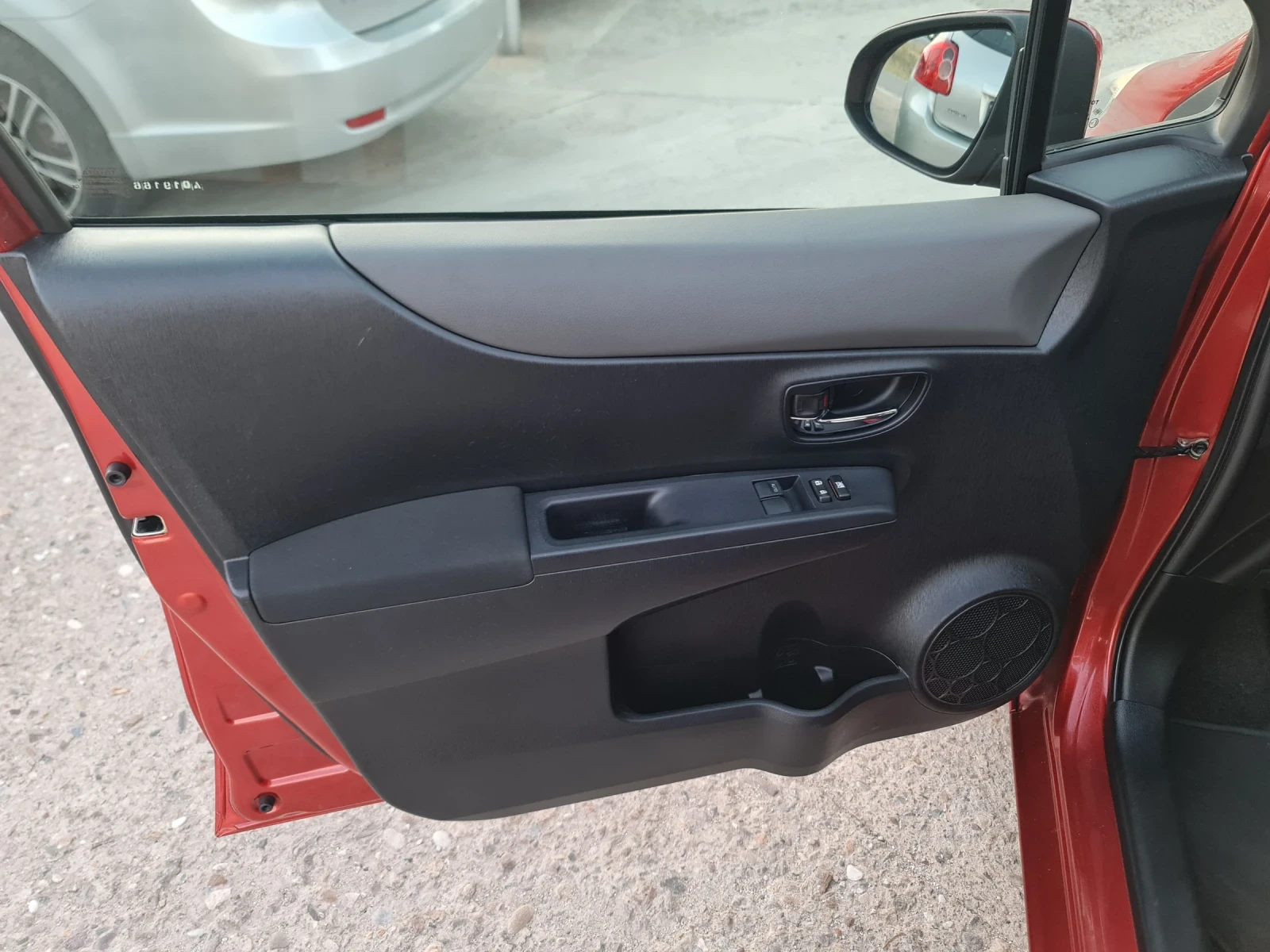 Toyota Yaris 1.4 D4D Navi Камера Климатроник - изображение 5