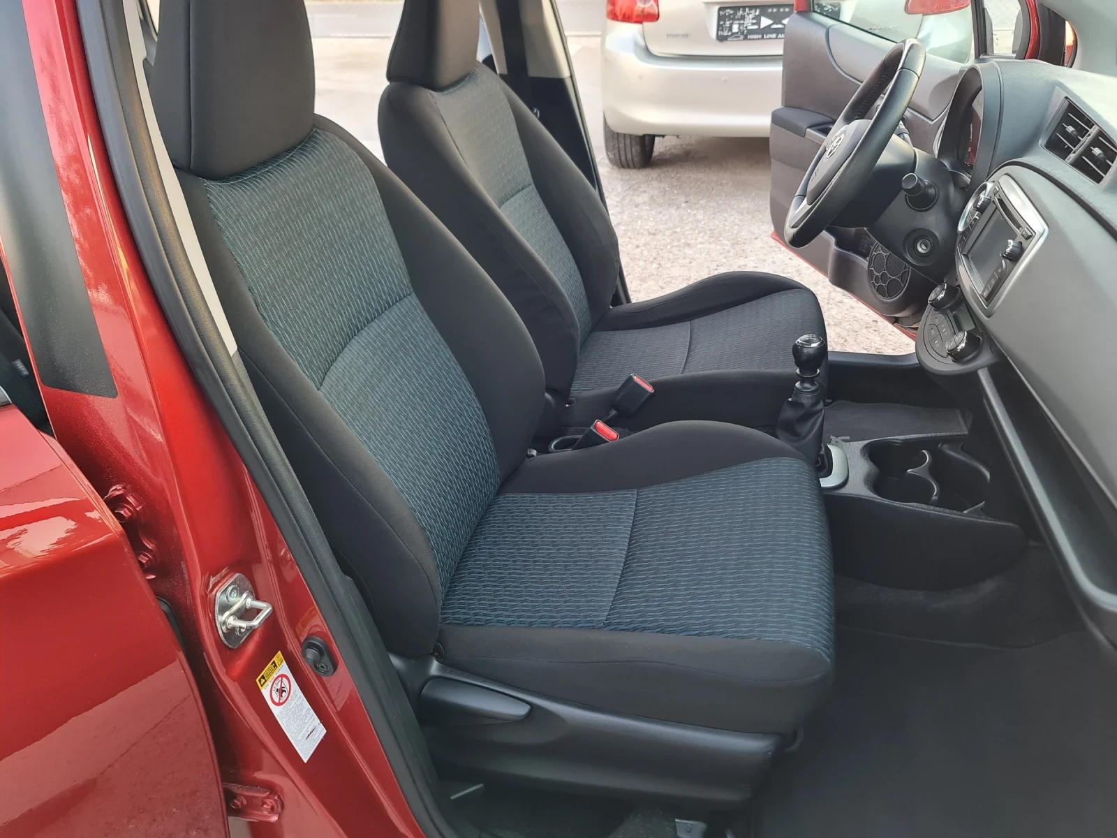 Toyota Yaris 1.4 D4D Navi Камера Климатроник - изображение 8