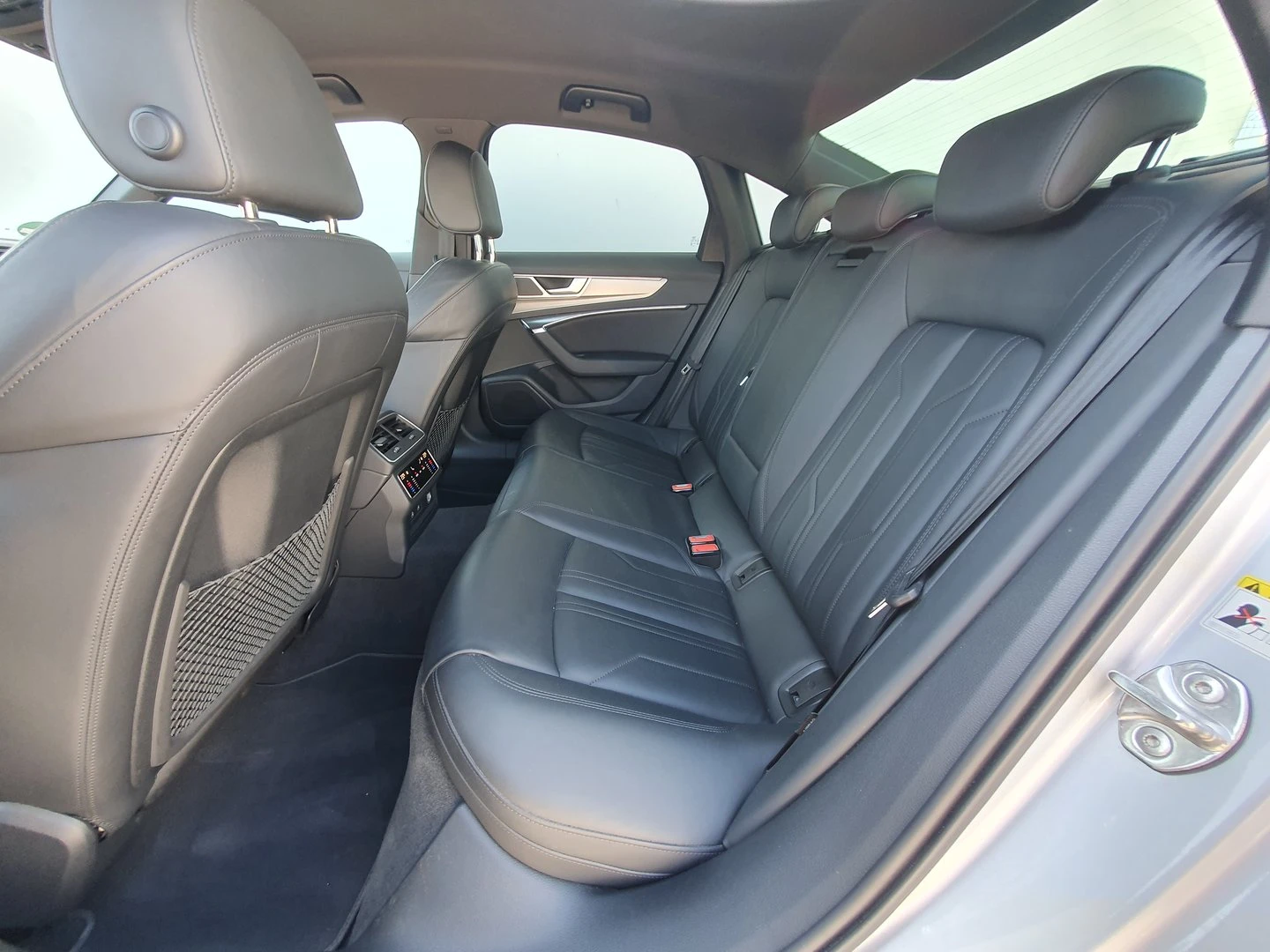 Audi A6 Limousine Sport 45 TDI quattro, снимка 5 - Автомобили и джипове - 52690040