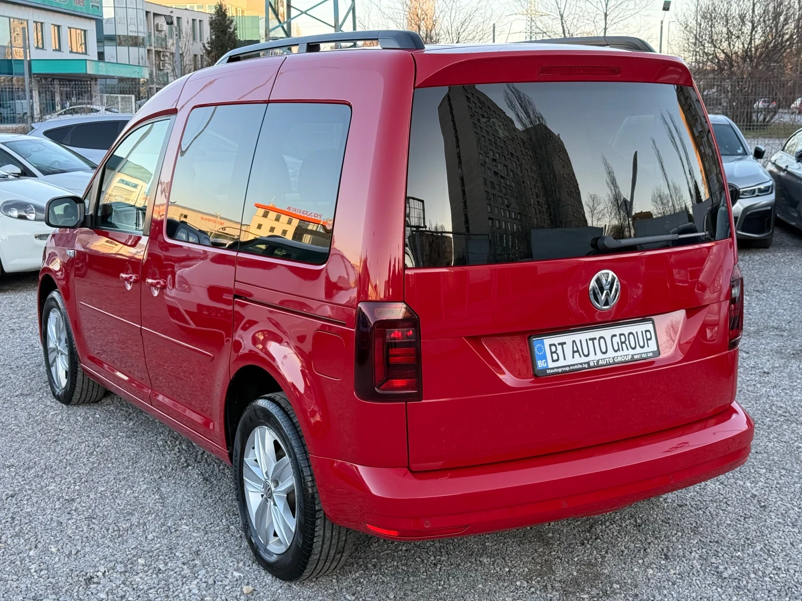 VW Caddy 2.0TDI 150HP 6+ 1 FULL LED TECHNOLOGY  | Mobile.bg   4