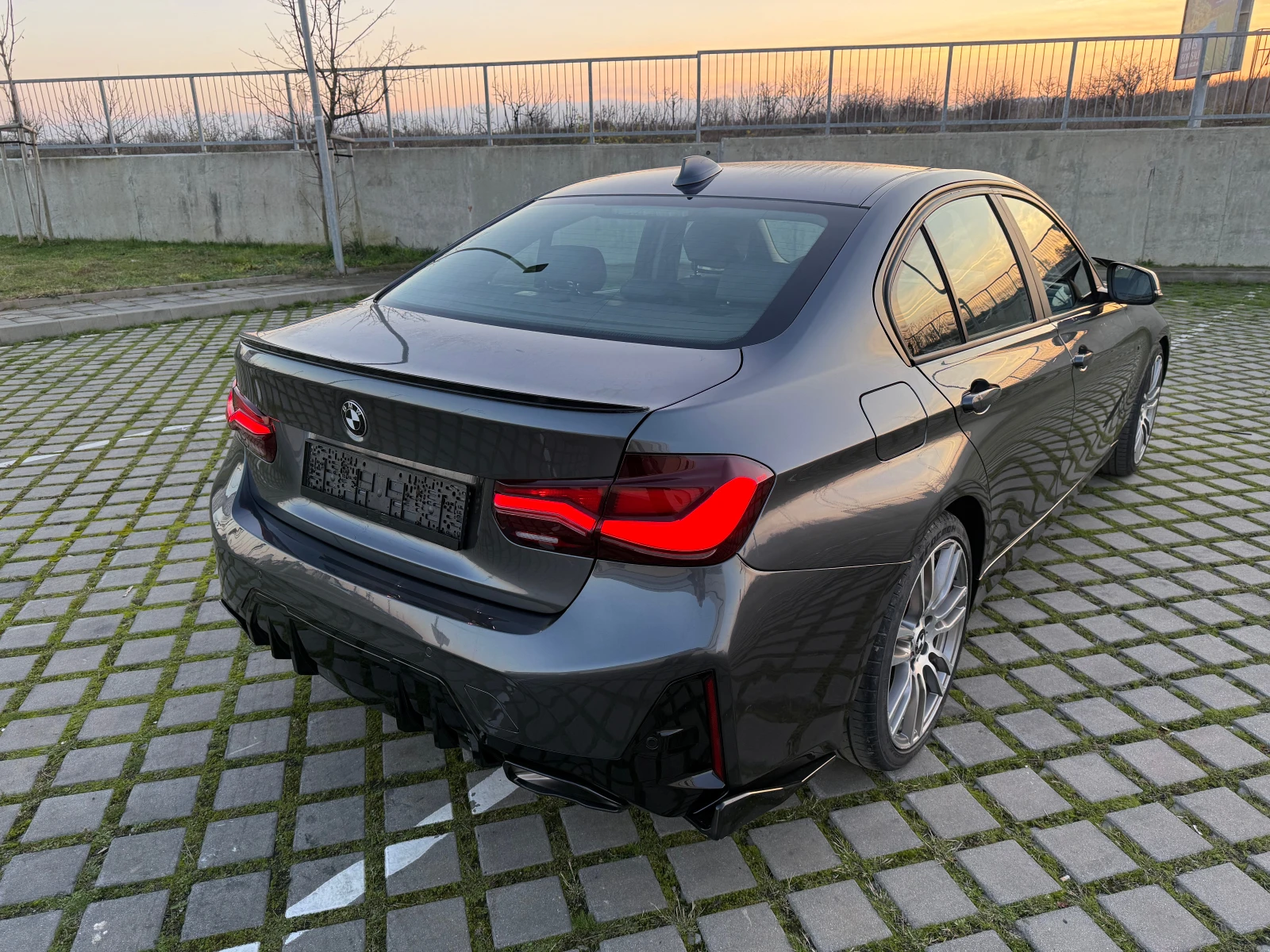 BMW 320 i - изображение 5