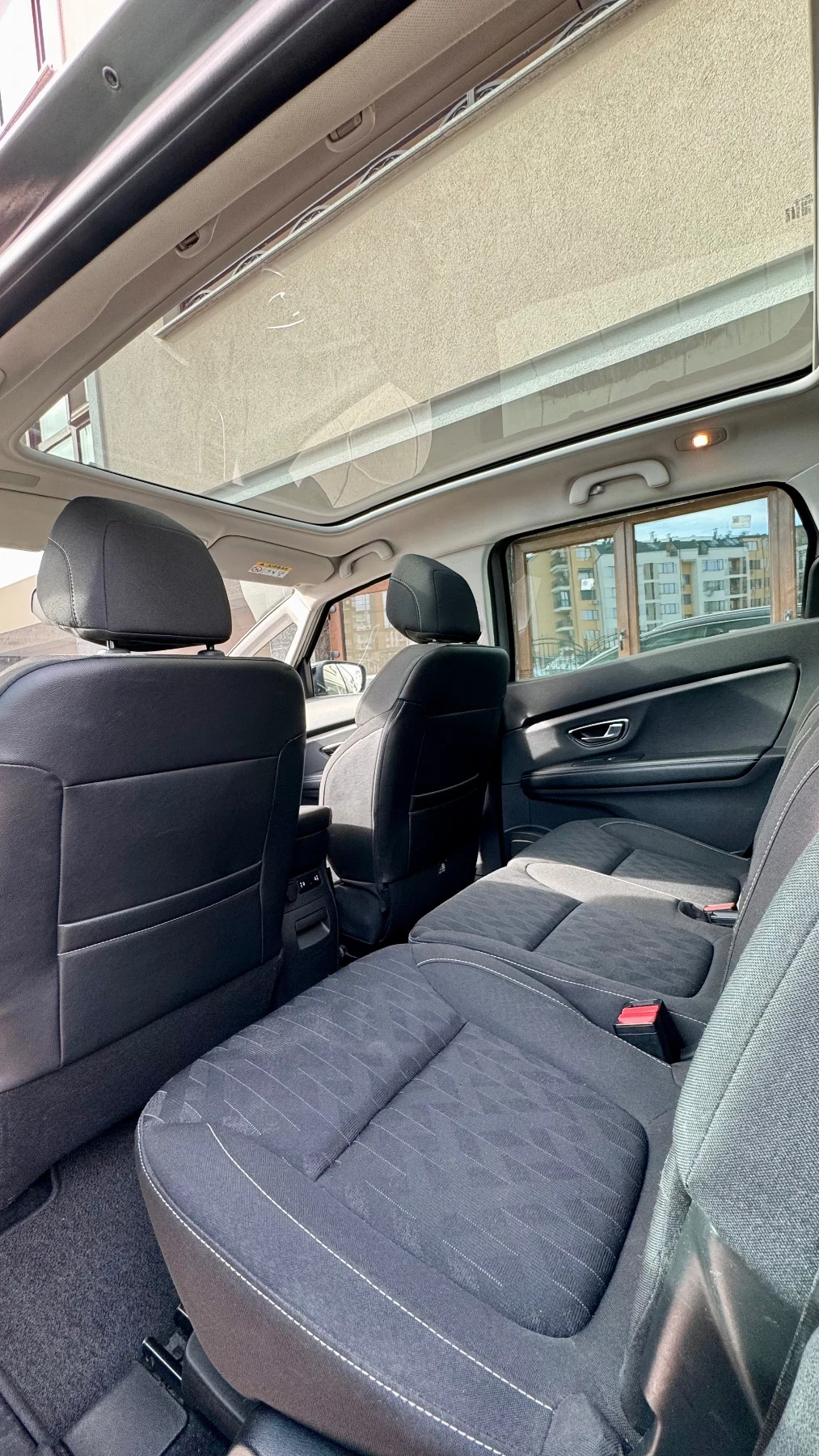 Renault Grand scenic Limited, снимка 13 - Автомобили и джипове - 53760621