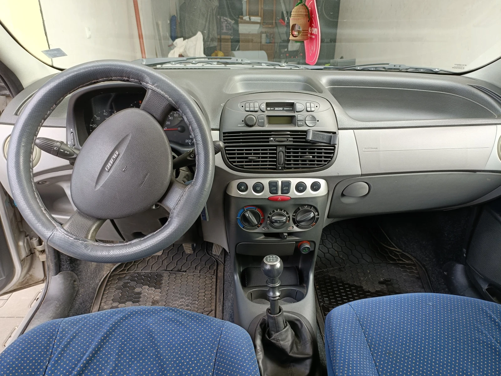 Fiat Punto 1.2, снимка 9 - Автомобили и джипове - 53877883