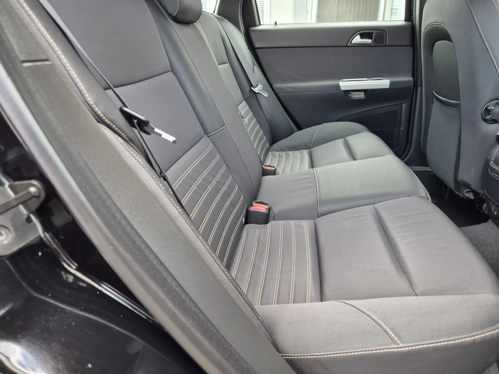 Volvo V50 1.6D-2012г, снимка 13 - Автомобили и джипове - 53987490