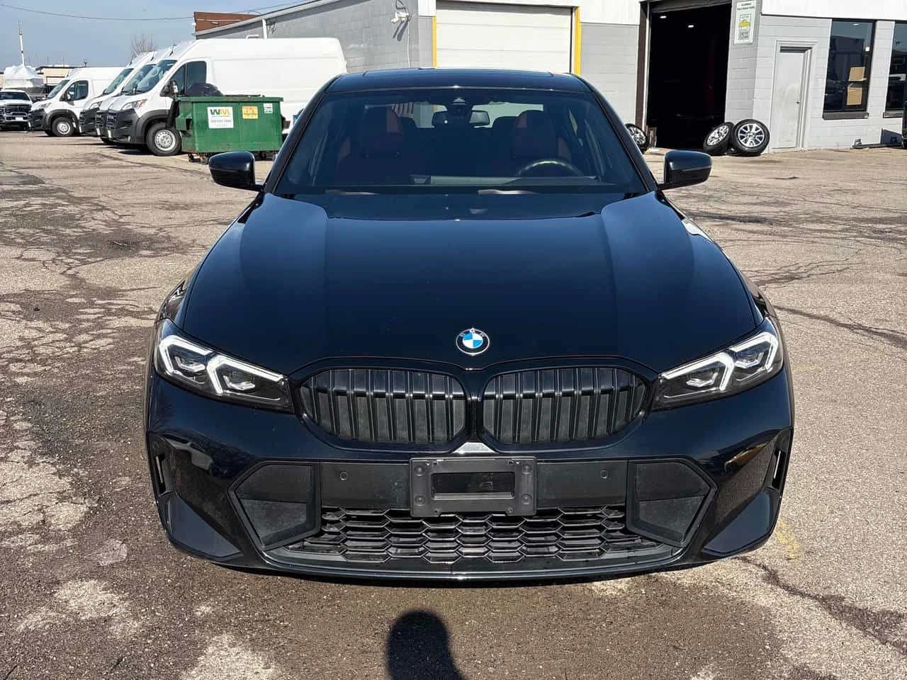 BMW 330 i xDrive/CARFAX/ПАНОРАМА/ПОДГРЕВИ, снимка 2 - Автомобили и джипове - 54152940