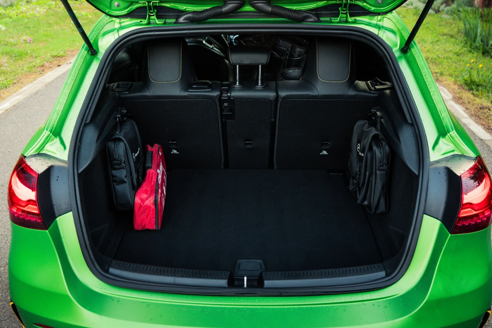 Mercedes-Benz A45 AMG LIMITED EDITION, снимка 16 - Автомобили и джипове - 54248813