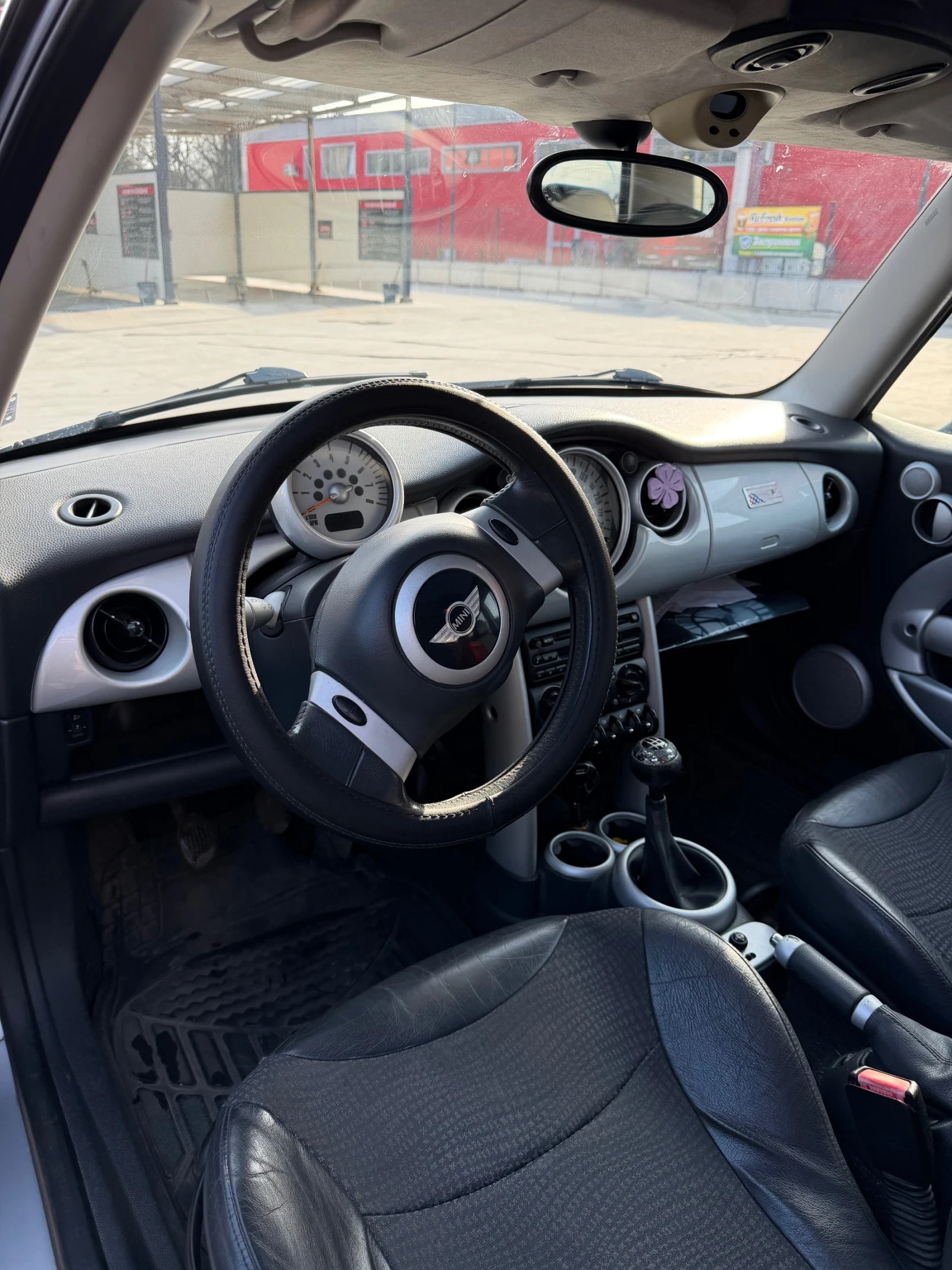 Mini Cooper 1.6i 116 Limited Edition, снимка 10 - Автомобили и джипове - 54669893
