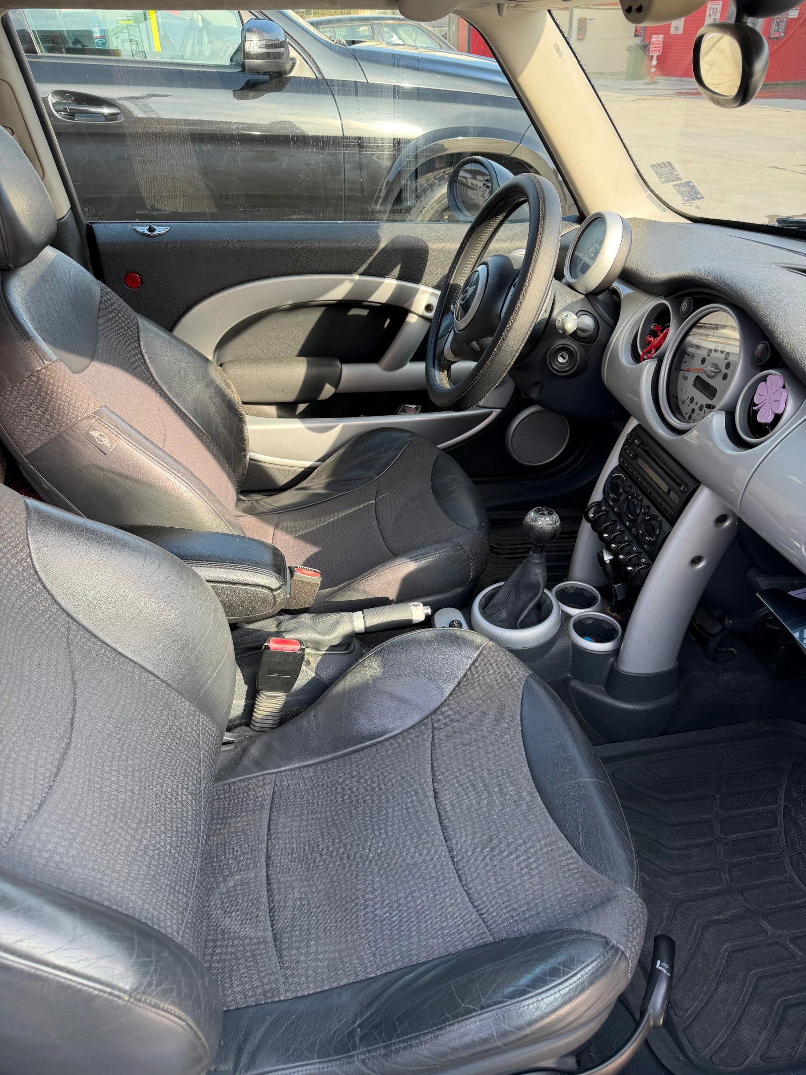 Mini Cooper 1.6i 116 Limited Edition, снимка 7 - Автомобили и джипове - 54669893