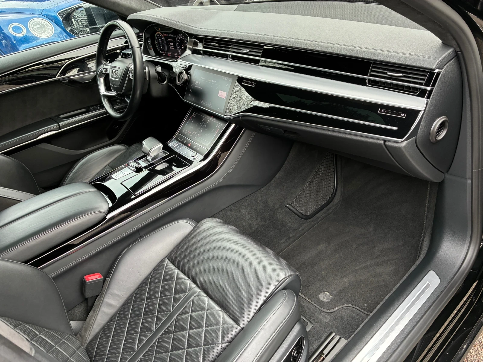 Audi A8 6.0TFSI/Plug in Hybrid/Laser/Pano/HeadUp, снимка 13 - Автомобили и джипове - 54287418