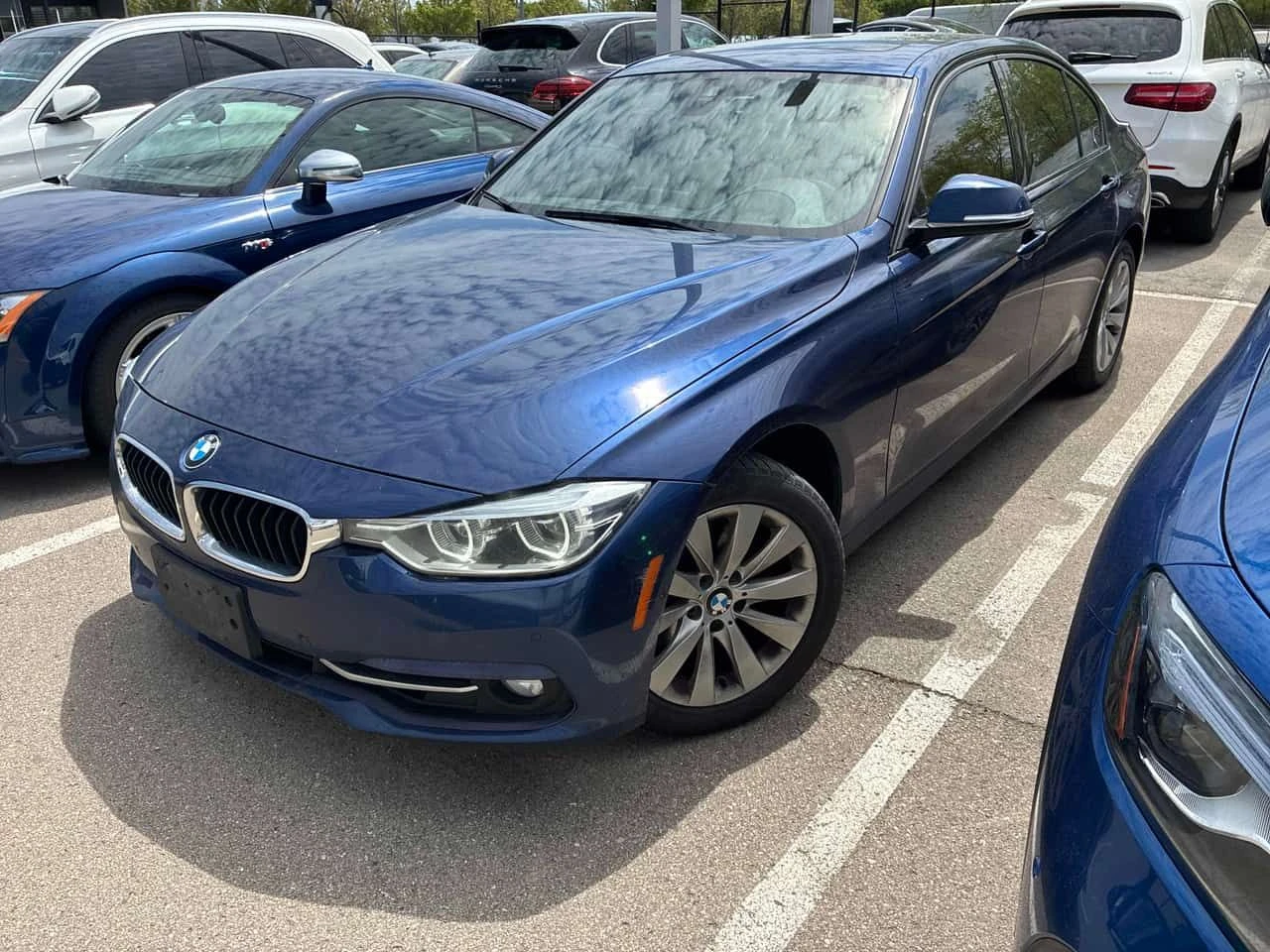BMW 330 * 4MATIC * АВТОКРЕДИТ * ОТ ПРЕДСТАВИТЕЛСТВО