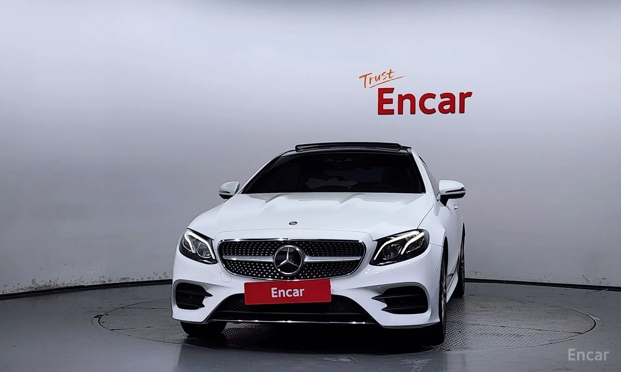 Mercedes-Benz E 400 4MATIC* 360CAM* DISTRONIC* HEAD-UP* AMG-PACK* , снимка 5 - Автомобили и джипове - 54683284