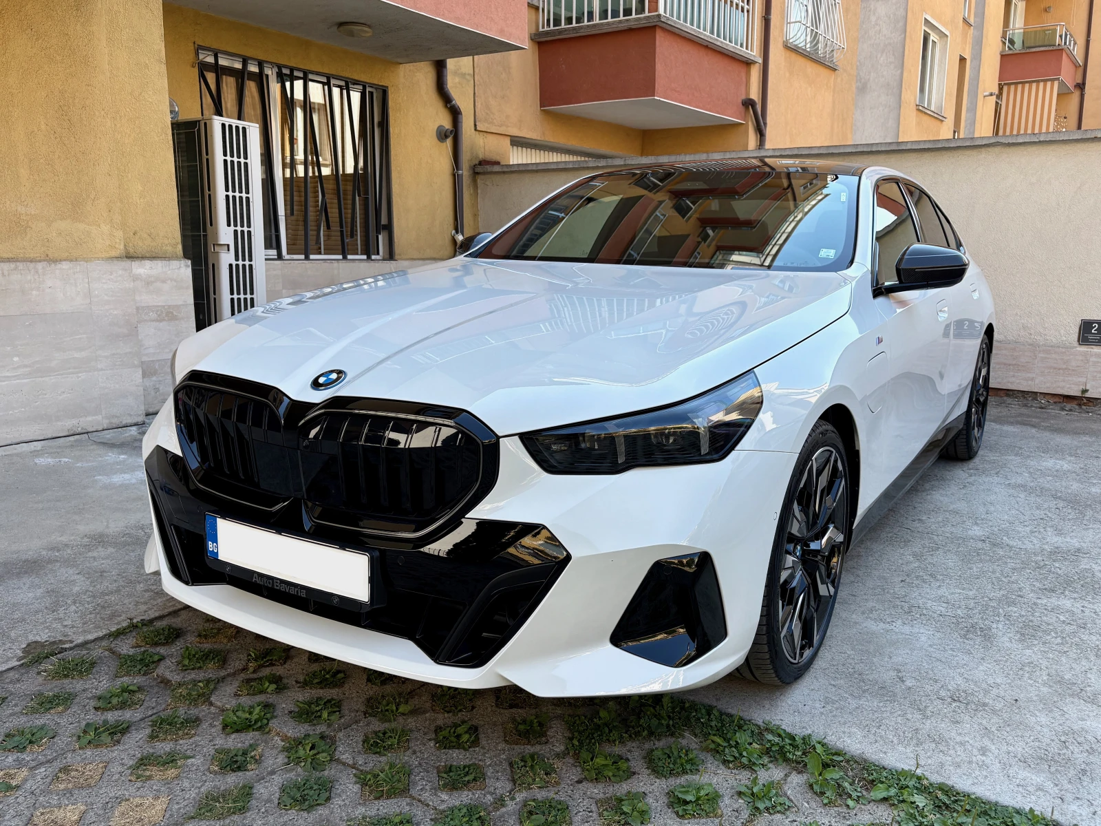 BMW 530E xDrive M Sport Pro, снимка 4 - Автомобили и джипове - 54719366