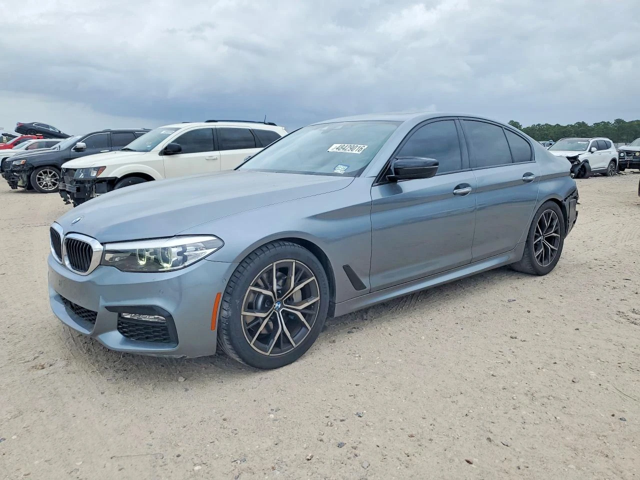 BMW 540 M PACK| DISTRONIC| HARMAN/KARDON| GESTURE| , снимка 2 - Автомобили и джипове - 54867651