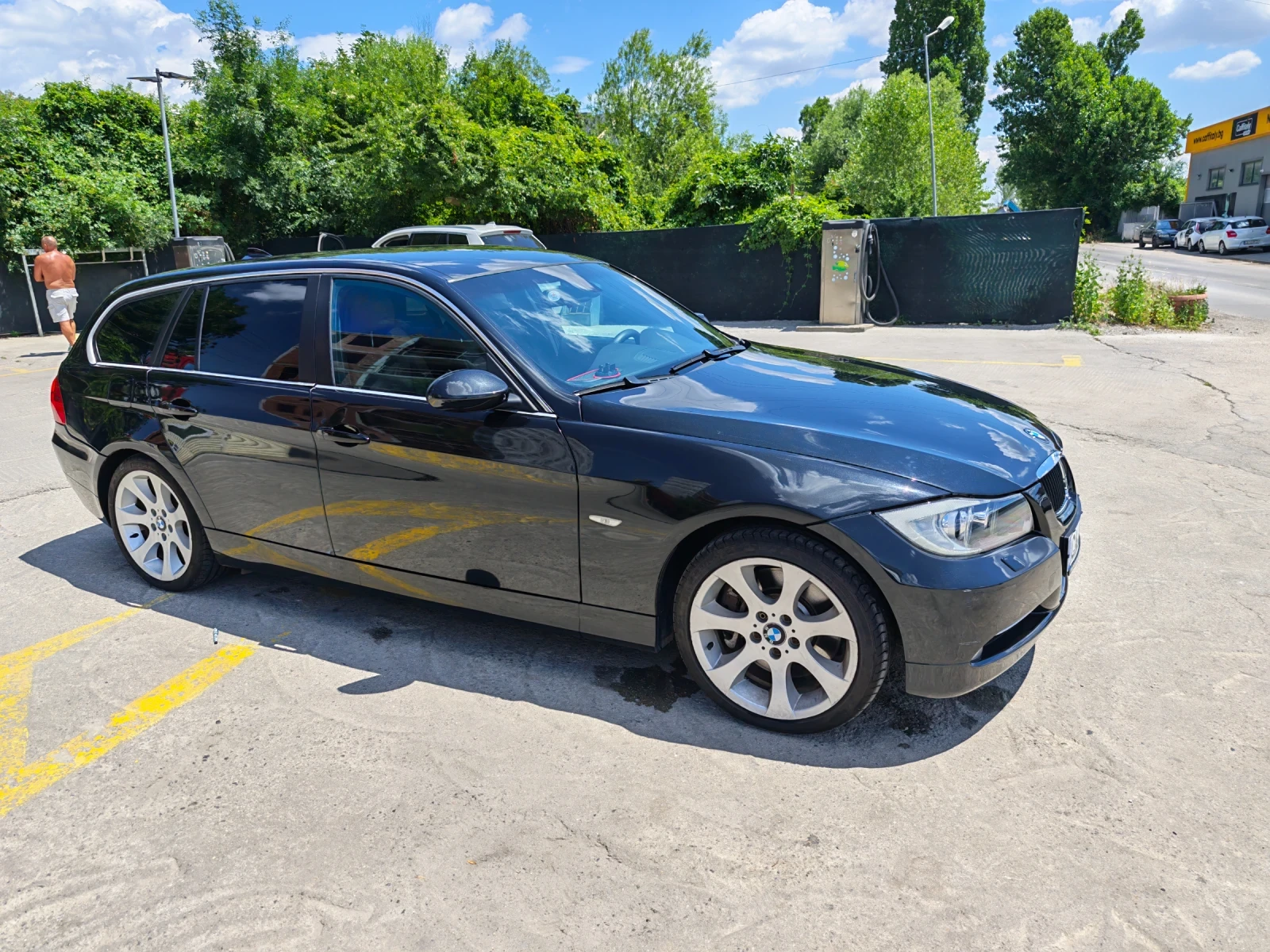 BMW 335 E91, снимка 3 - Автомобили и джипове - 55203999