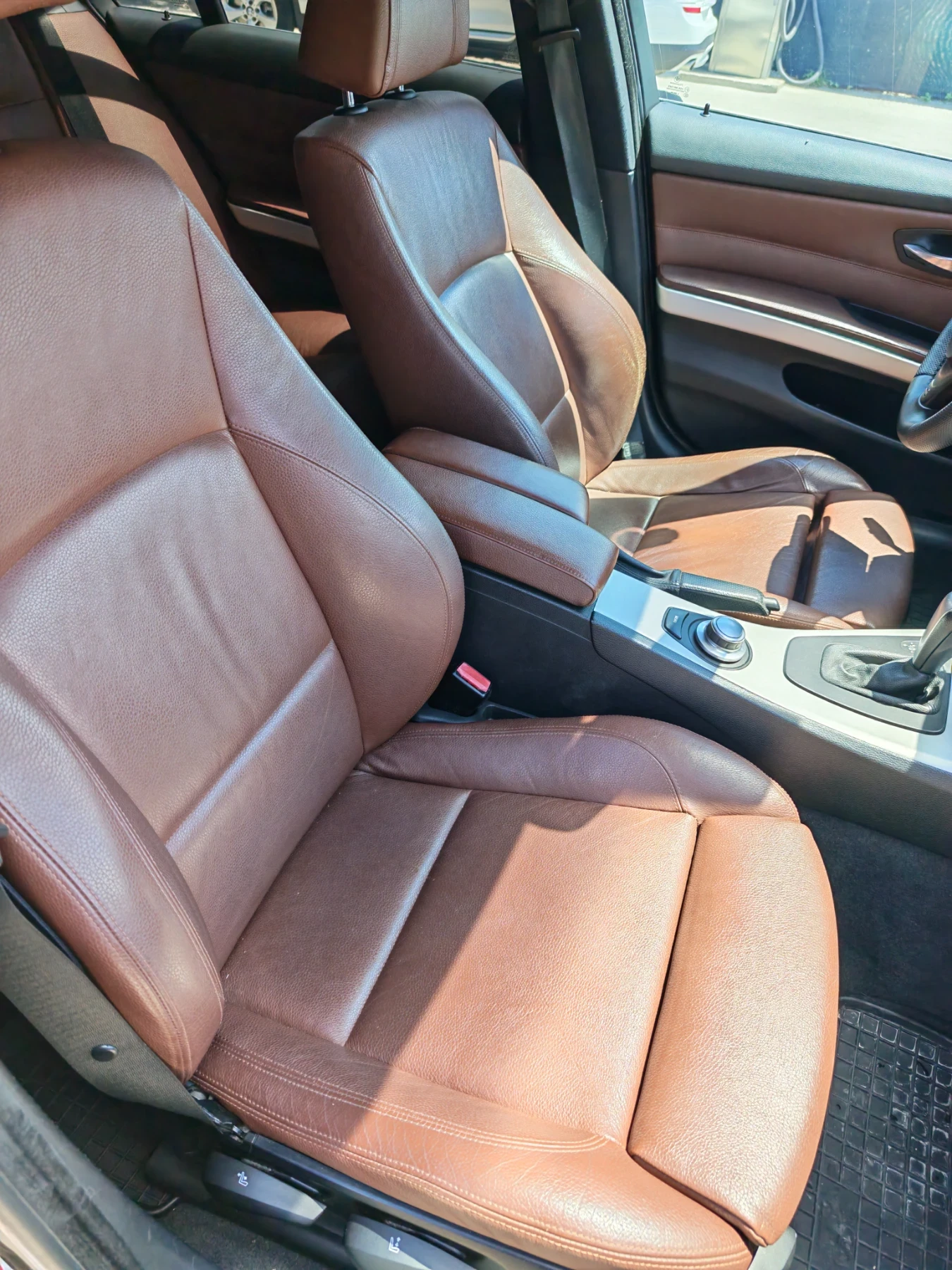 BMW 335 E91, снимка 12 - Автомобили и джипове - 55203999