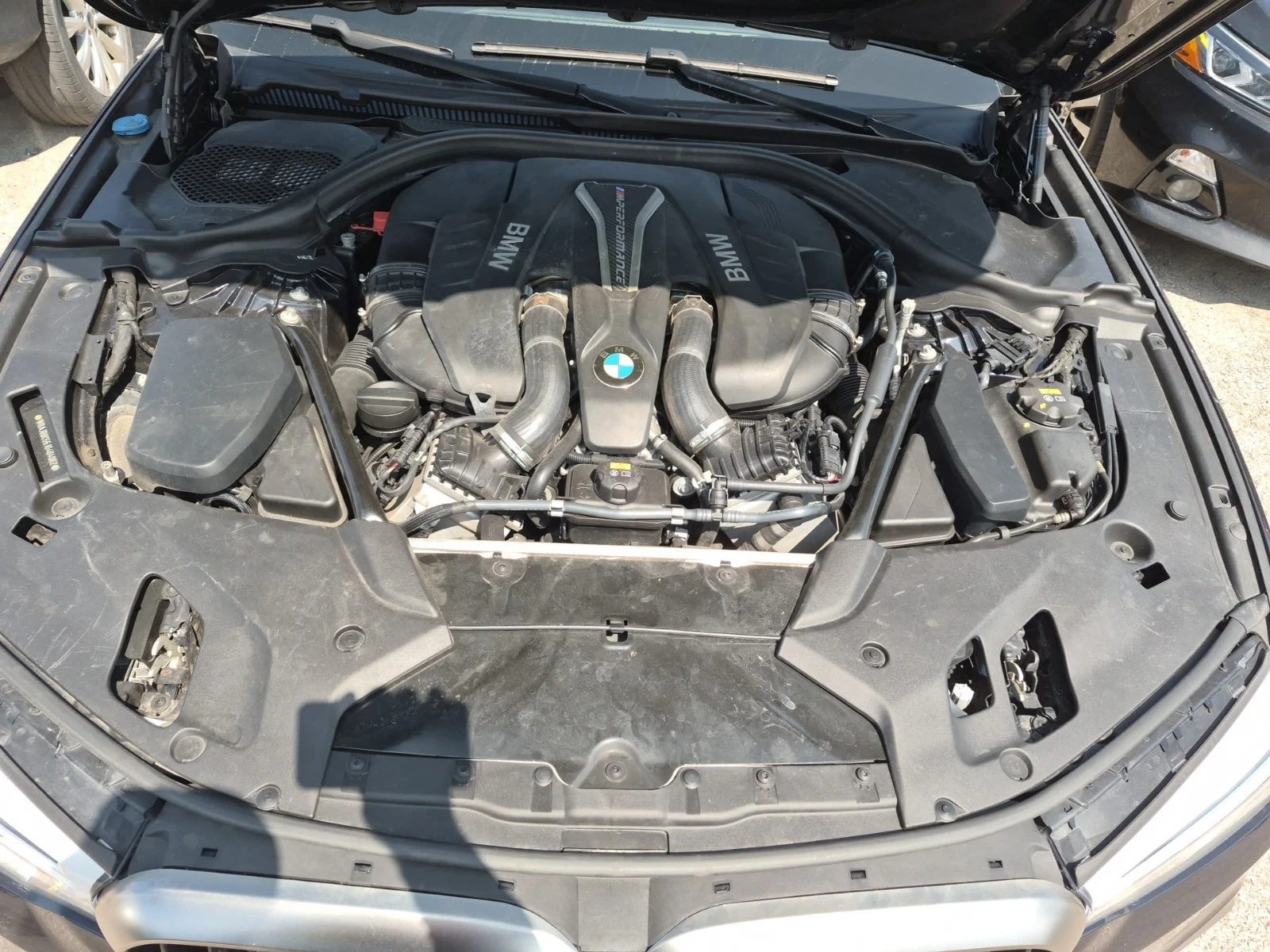 BMW 550 M550I XDRIVE / CARFAX / АВТОКРЕДИТ / ОБДУХВАНЕ , снимка 16 - Автомобили и джипове - 55847548