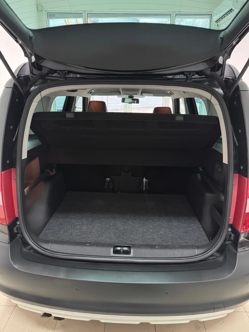 Skoda Yeti 2.0 tdi, снимка 12 - Автомобили и джипове - 52327612