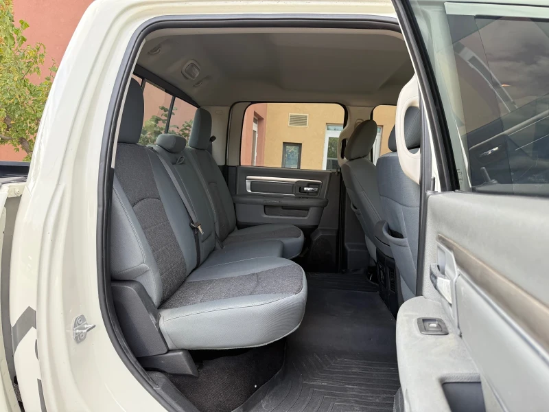 Dodge RAM 1500 5.7 HEMI* 4x4* CAMERA* LoneSTAR* АВТОПИЛОТ* , снимка 13 - Автомобили и джипове - 51604040