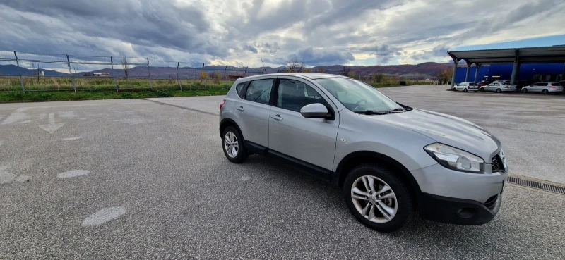 Nissan Qashqai, снимка 3 - Автомобили и джипове - 52726484