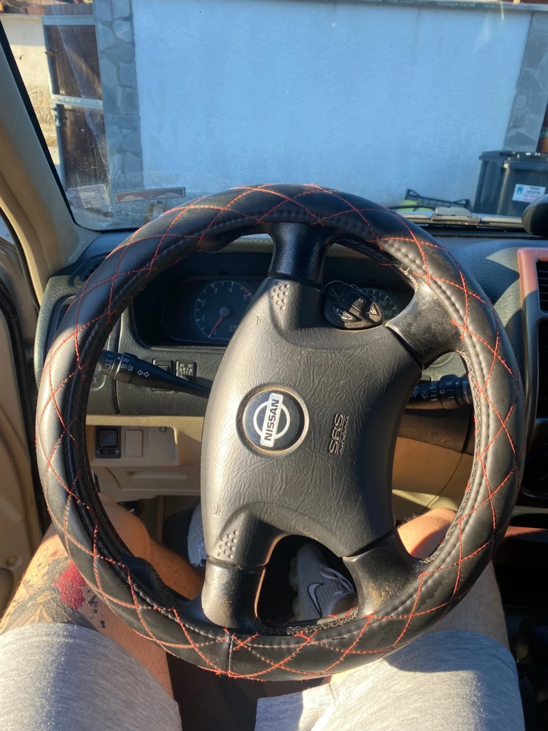 Nissan Terrano 2.7 TDi , снимка 10 - Автомобили и джипове - 52257811