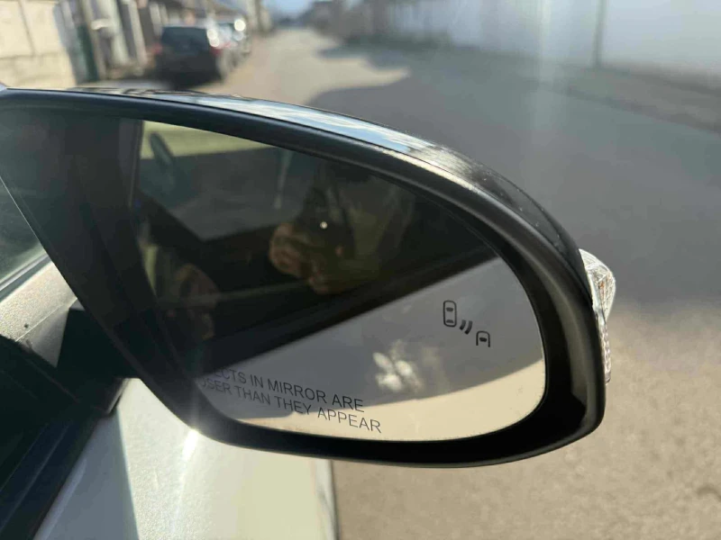 Toyota C-HR C-HR XLE. SPECIAL 2.0i, снимка 14 - Автомобили и джипове - 52915603