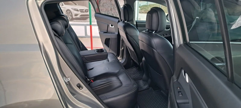 Kia Sportage 2.0 CRDI 4x4 Navi Кожа Панорама, снимка 16 - Автомобили и джипове - 53047188