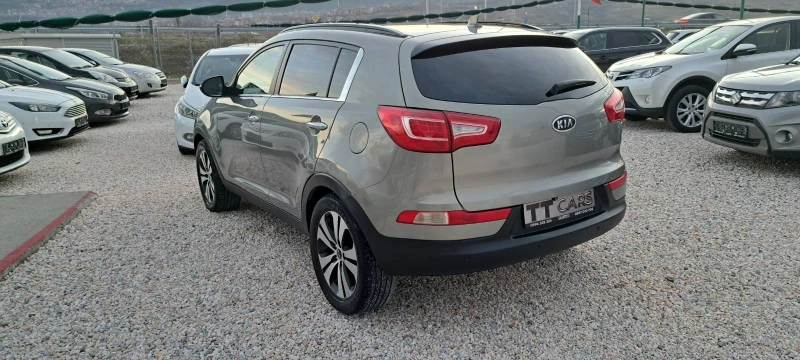 Kia Sportage 2.0 CRDI 4x4 Navi Кожа Панорама, снимка 5 - Автомобили и джипове - 53047188
