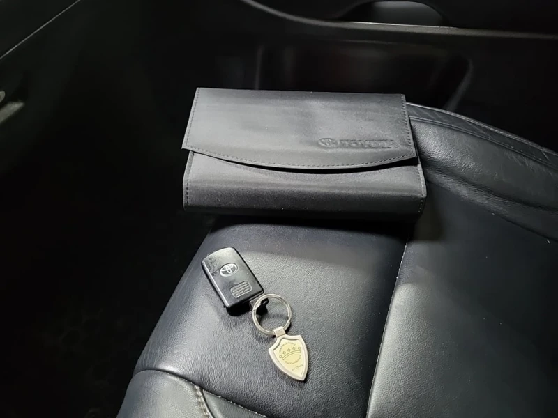 Toyota Highlander * XLE * CARFAX * БЕЗ ПЪРВОНАЧАЛНА ВНОСКА, снимка 8 - Автомобили и джипове - 53077244