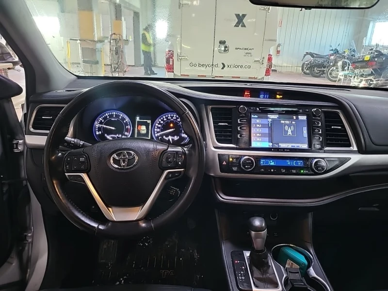 Toyota Highlander * XLE * CARFAX * БЕЗ ПЪРВОНАЧАЛНА ВНОСКА, снимка 11 - Автомобили и джипове - 53077244