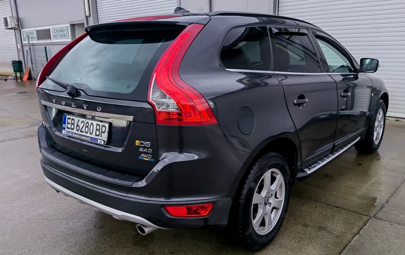 Volvo XC60 ХС пакет/2.4д/топ, снимка 5 - Автомобили и джипове - 53573133