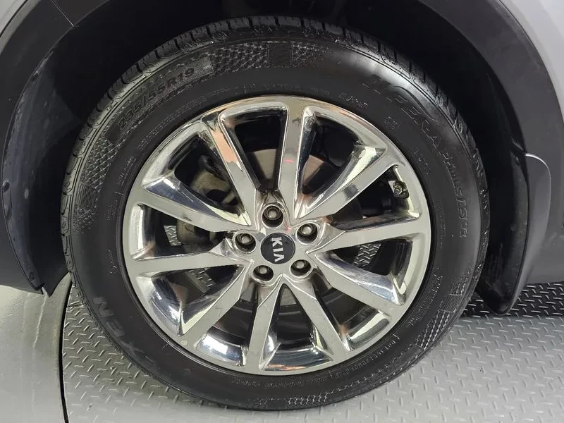 Kia Sorento 2.2 CRDI 4WD - ���� 30% ����� | Mobile.bg � ����������� 10