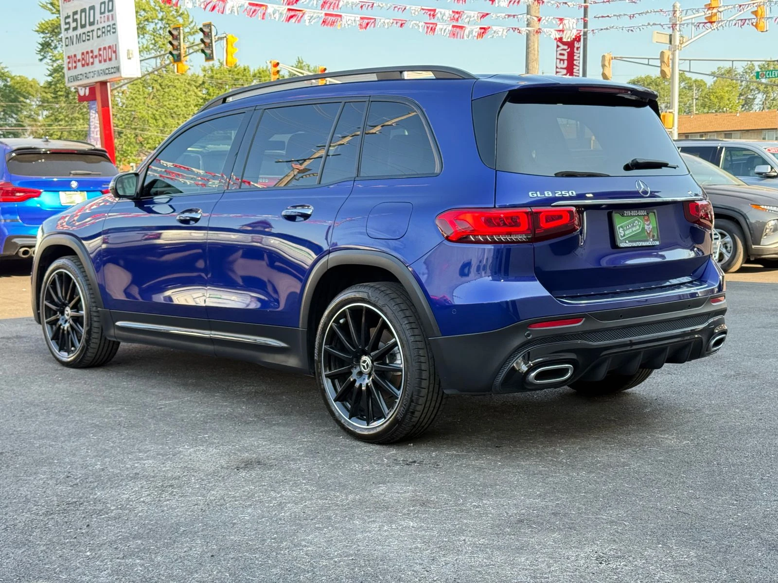 Mercedes-Benz GLB AMG PACK* 7МЕСТА* 360* BURMASTER* KEYLESS* PANO - изображение 6