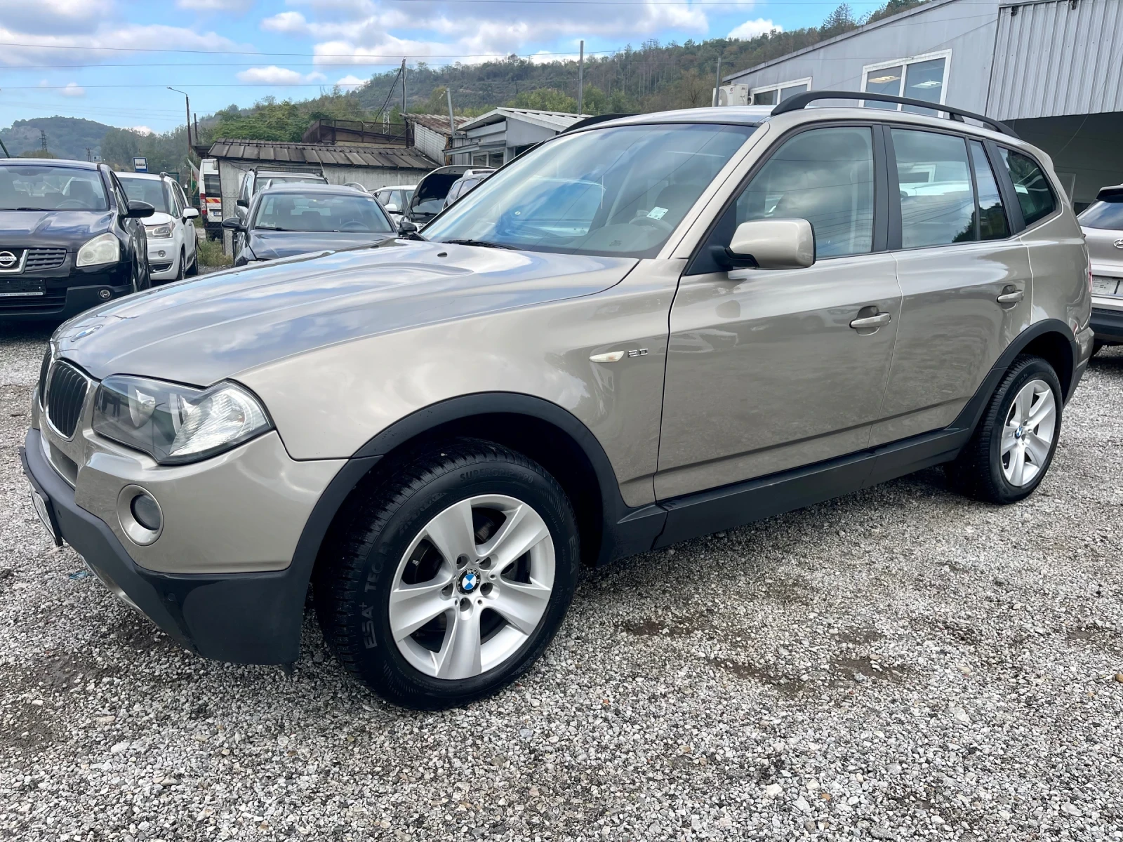 BMW X3 2.0D-4x4-АВТОМАТИК-ОХРА - изображение 2