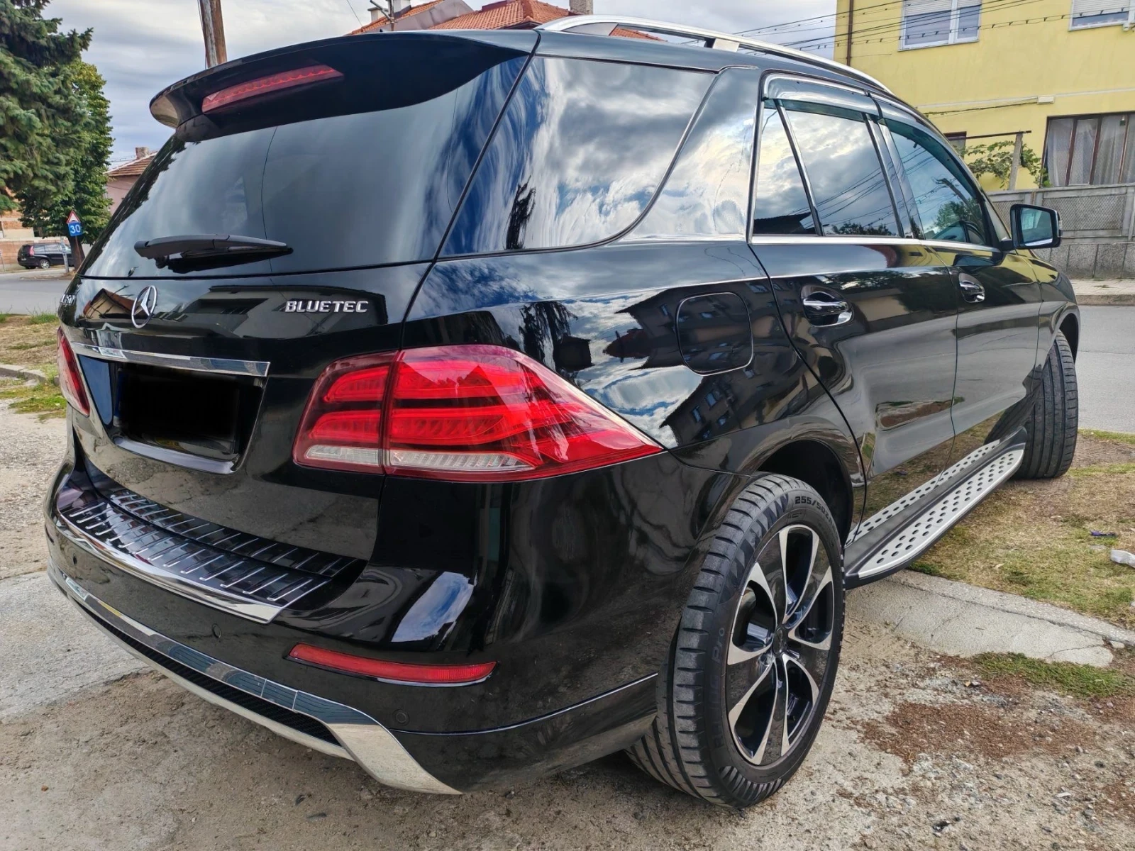 Mercedes-Benz ML 350 Bluetec AMG, 360 камера, 146000км - изображение 3