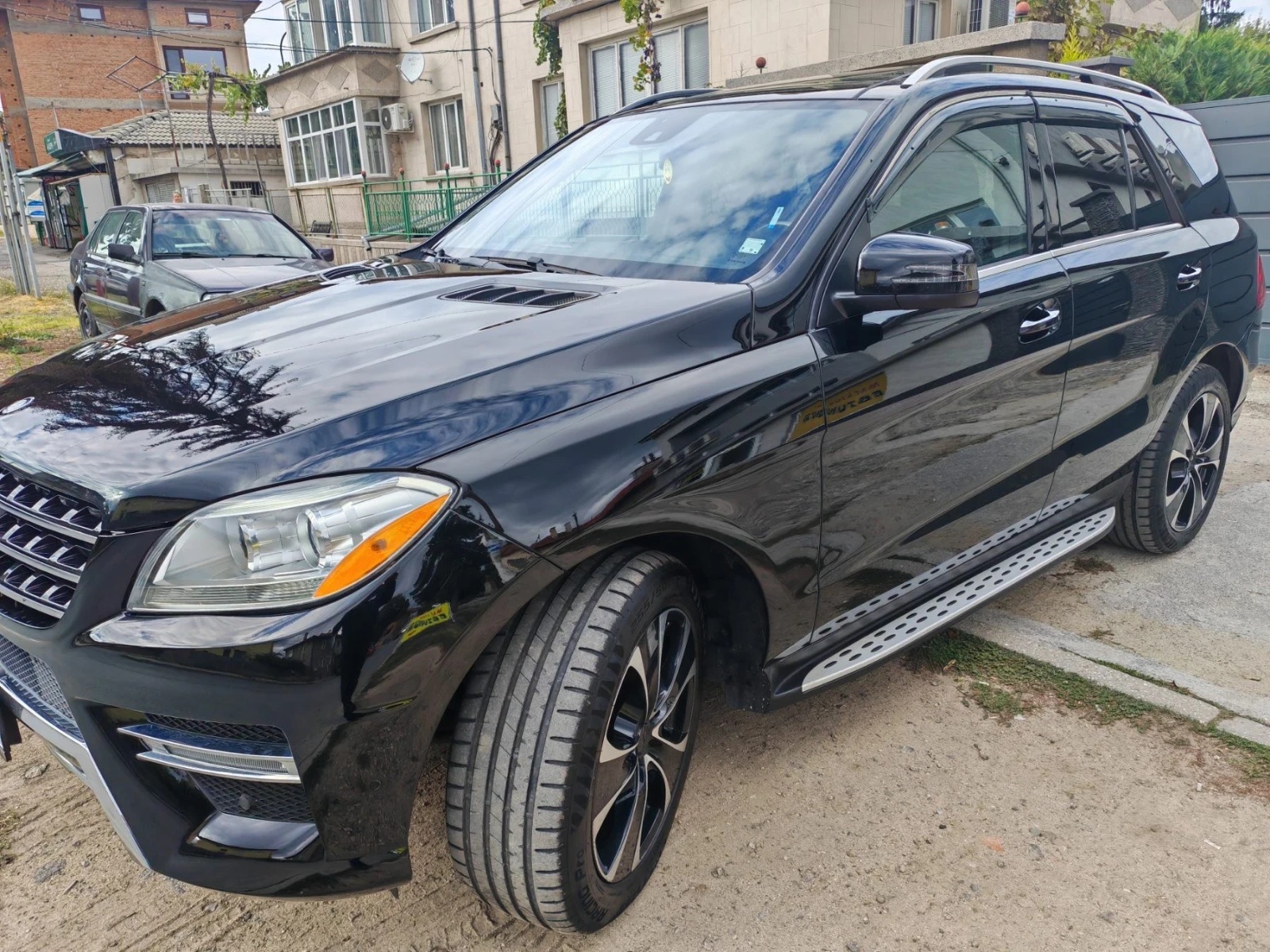 Mercedes-Benz ML 350 Bluetec AMG, 360 камера, 146000км - изображение 2