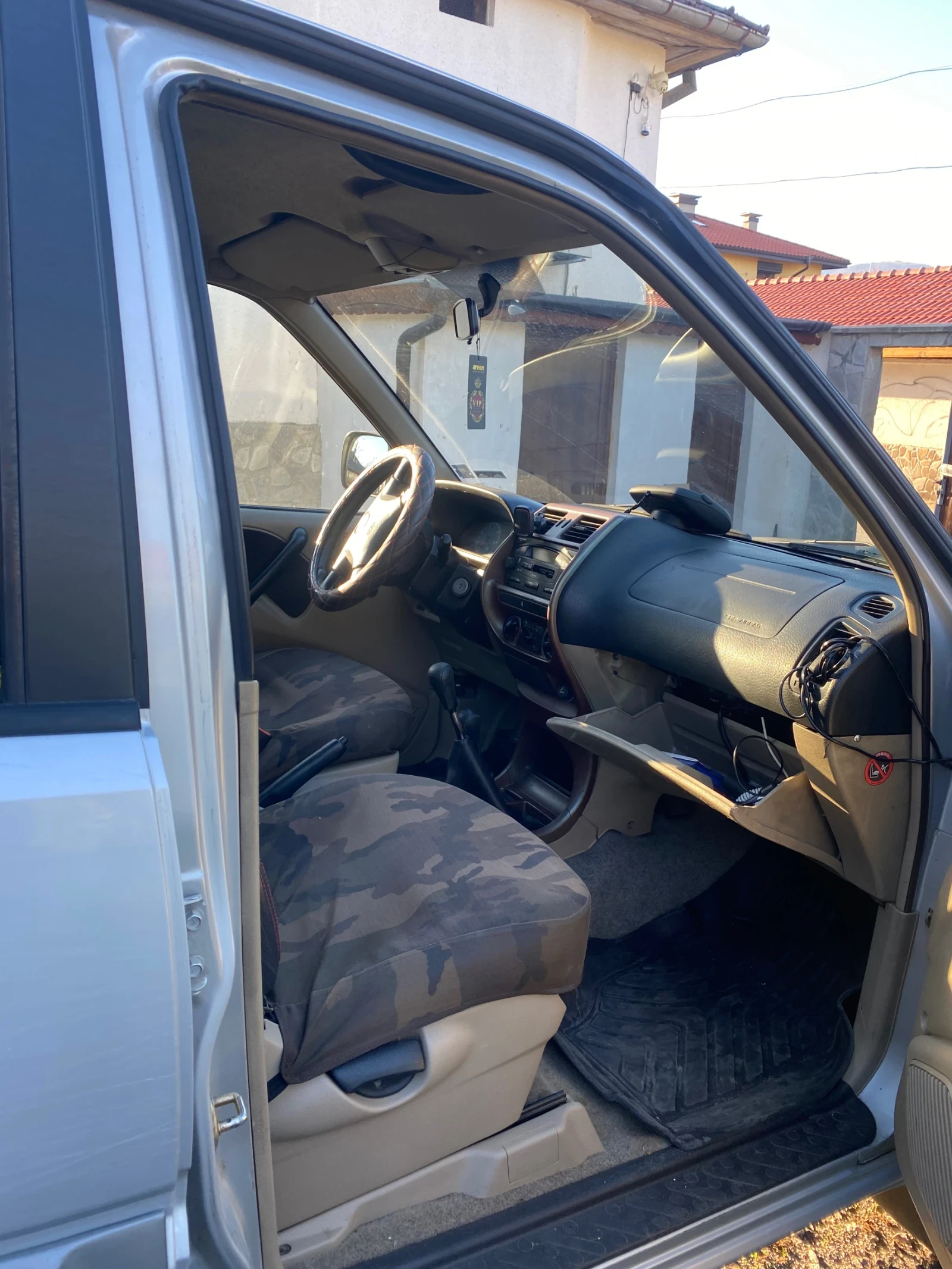 Nissan Terrano 2.7 TDi  | Mobile.bg   9