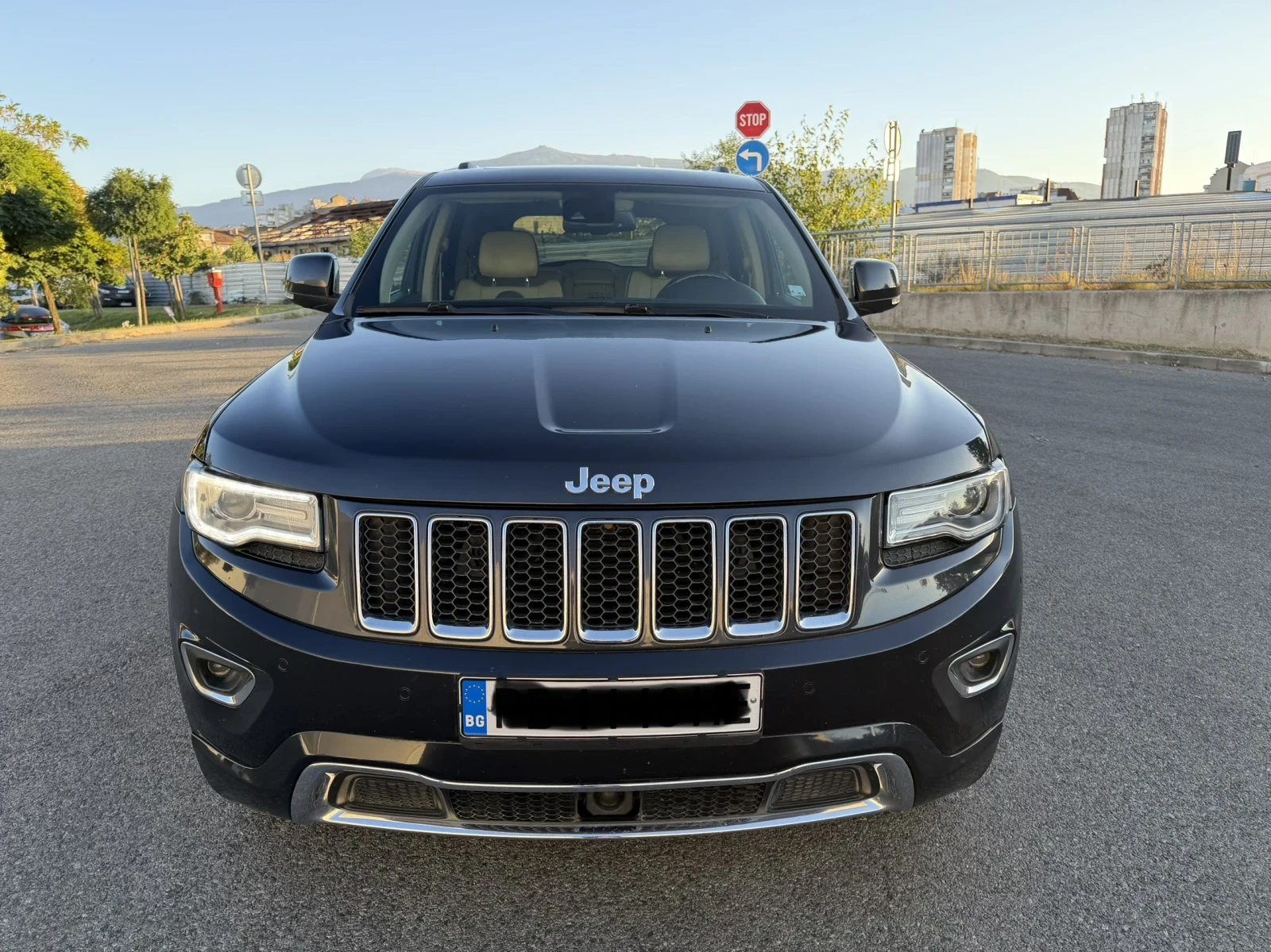 Jeep Grand cherokee 3.0CRD Overland 4x4 Distronic Camera